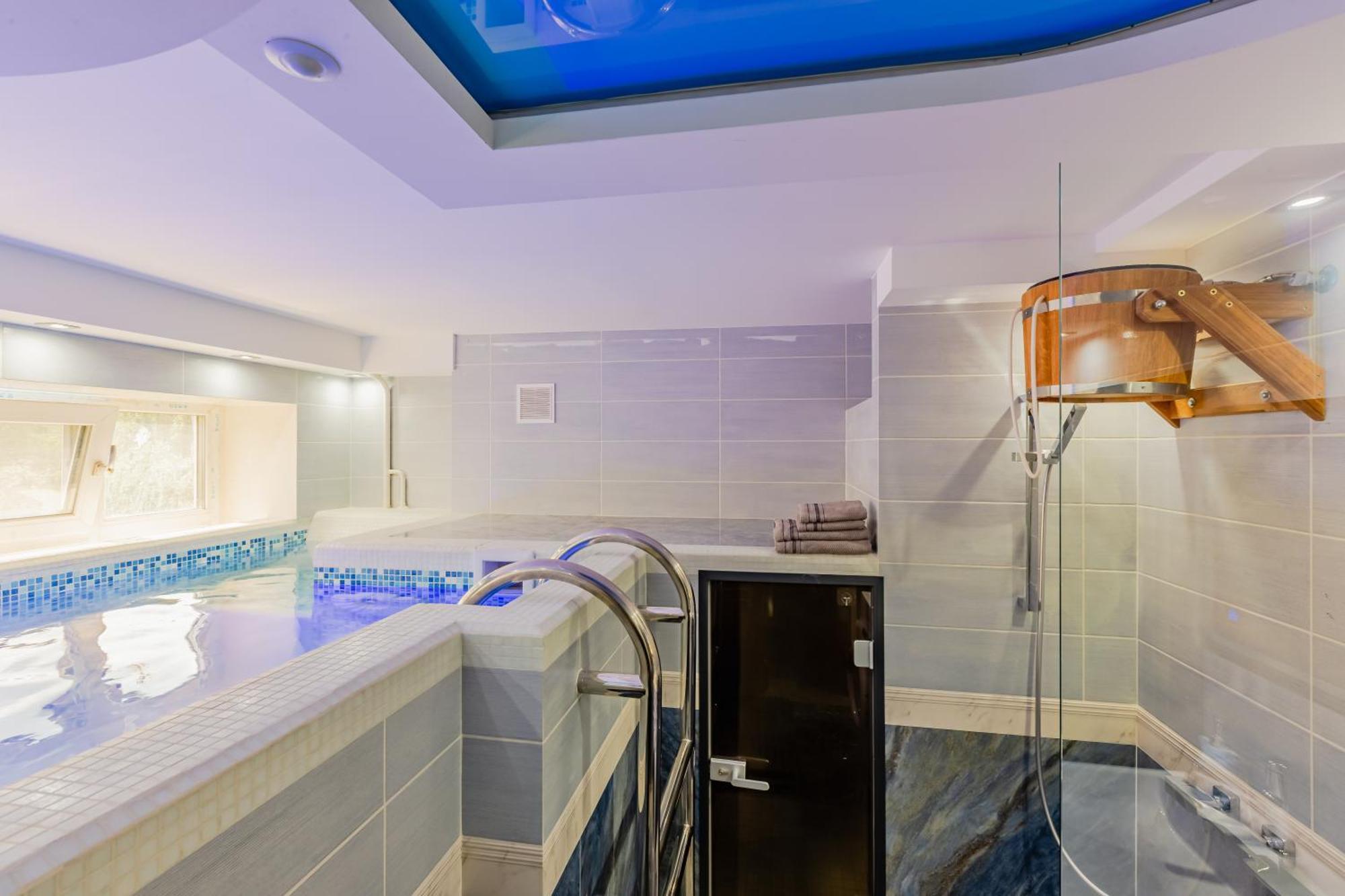 Luxury Apartment With Pool And Hammam เคียฟ ภายนอก รูปภาพ