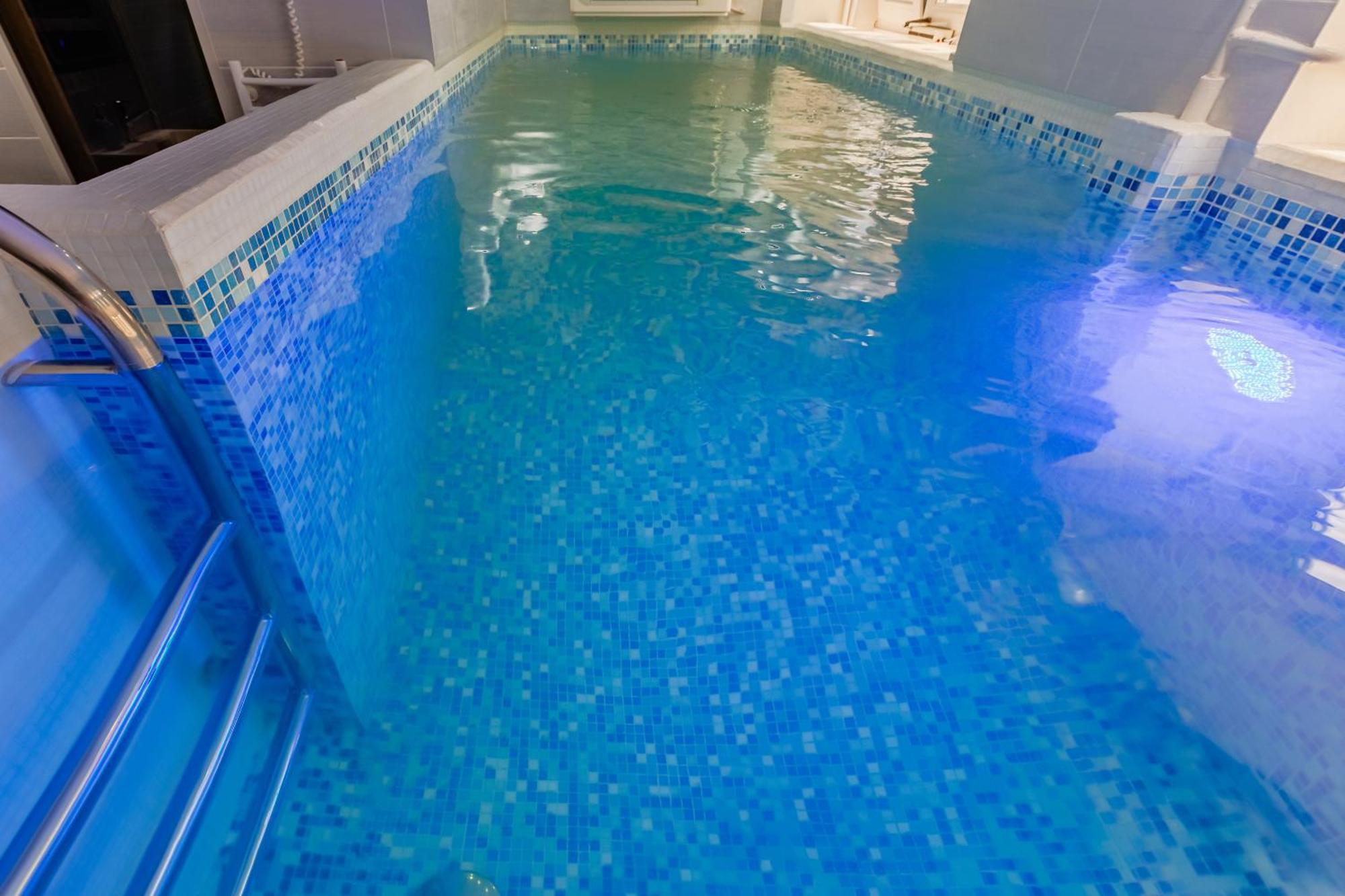 Luxury Apartment With Pool And Hammam เคียฟ ภายนอก รูปภาพ